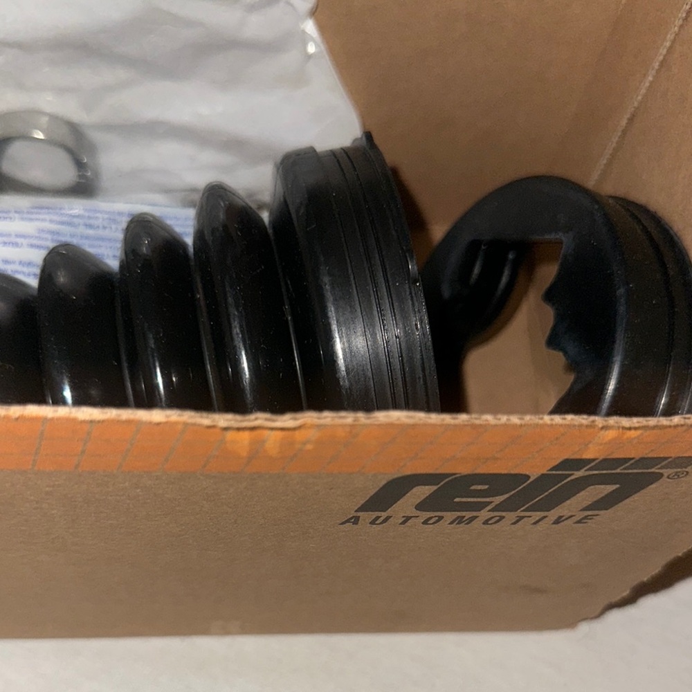 Rein Automotive CV Boot Kit Black Car Part.
